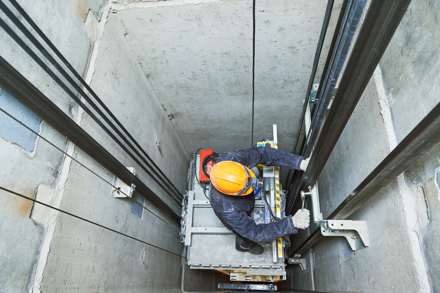 Elevator maintenance